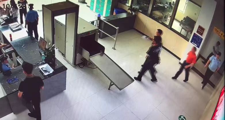 1.jpg 1.jpg